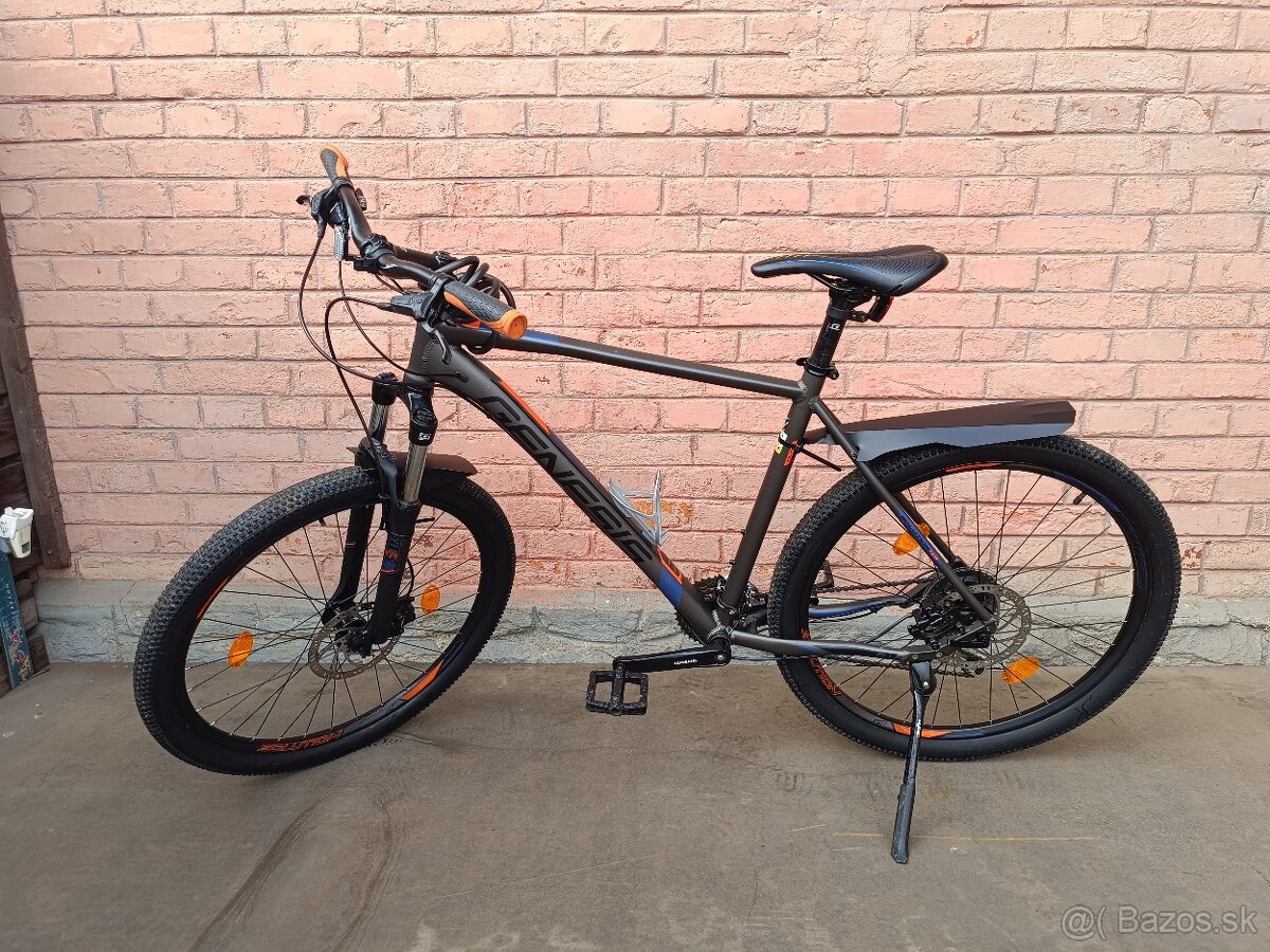 Používaný bicykel genesis solution 4.9 "21"