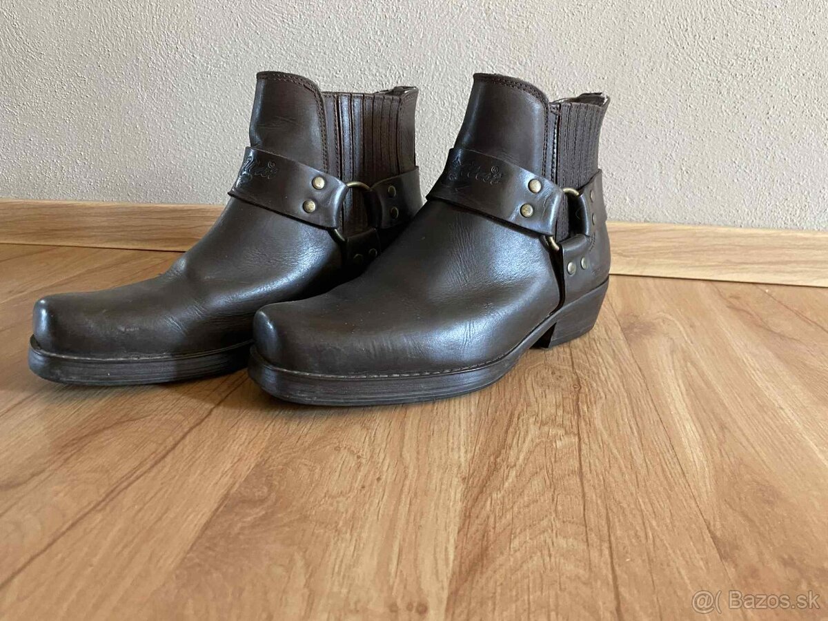 Kovbojské/motorkárske čižmy