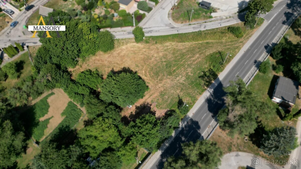 NA PREDAJ, Pozemok vhodný pre výstavbu v centre Obce Stará T