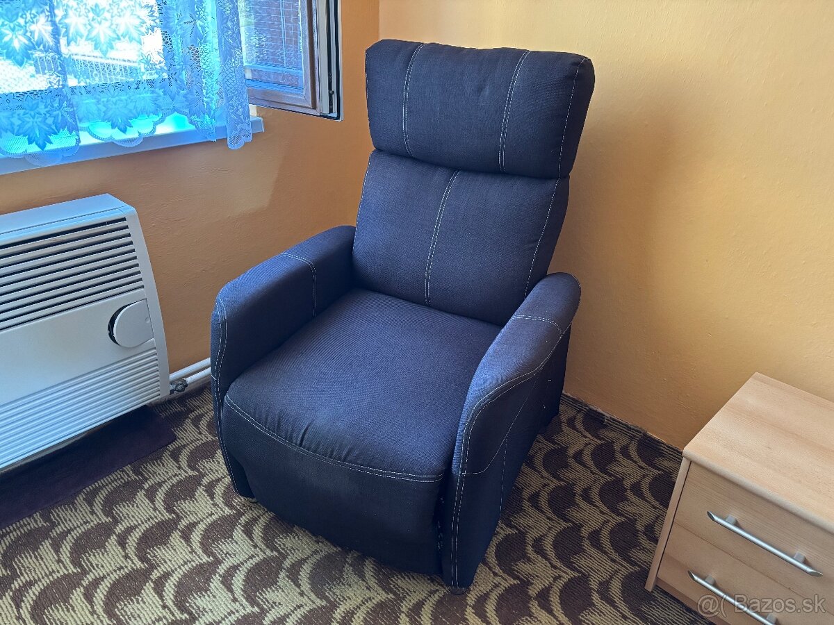 Relaxačné kreslo, polohovateľné kreslo