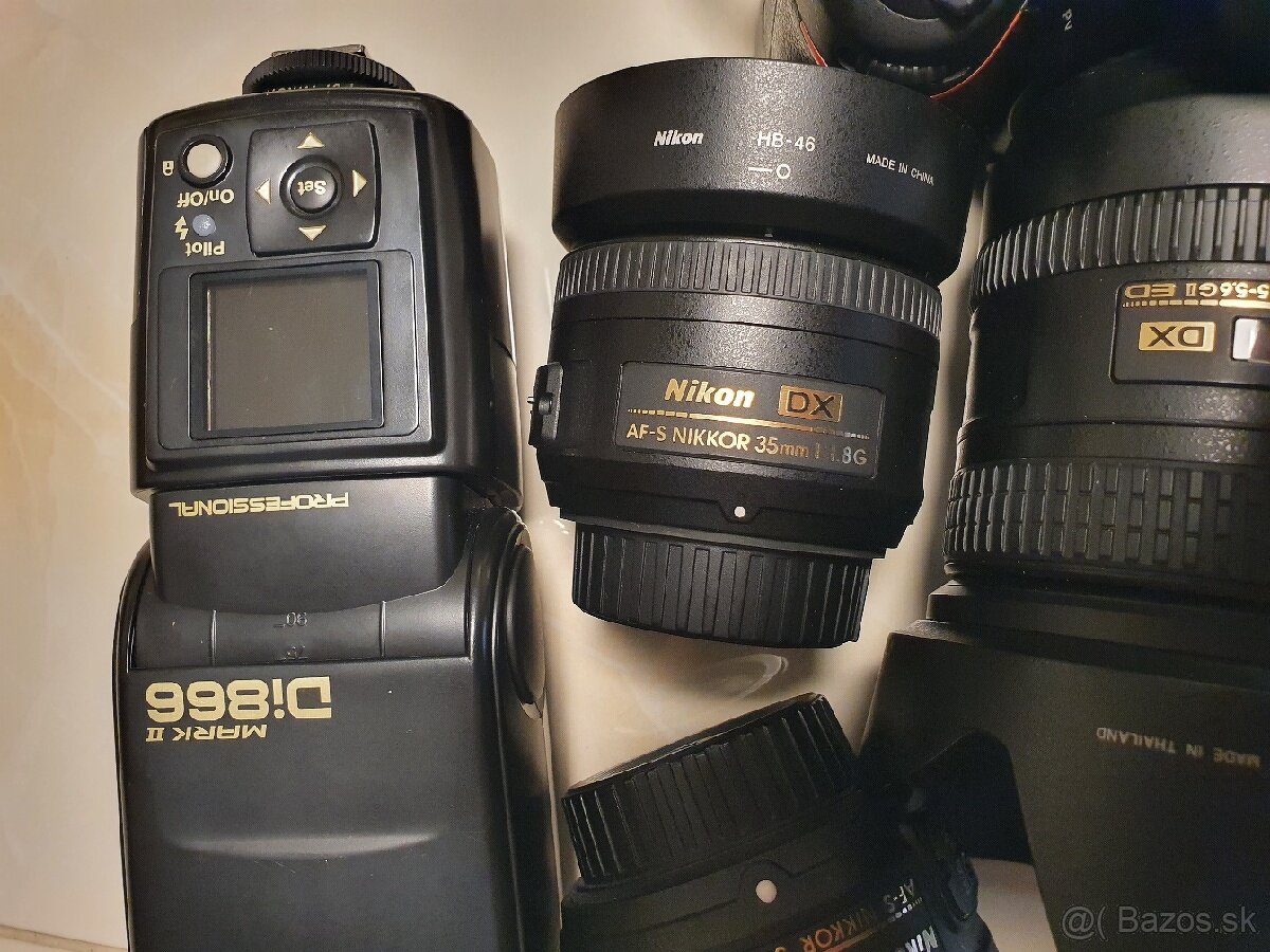 blesk Nikon