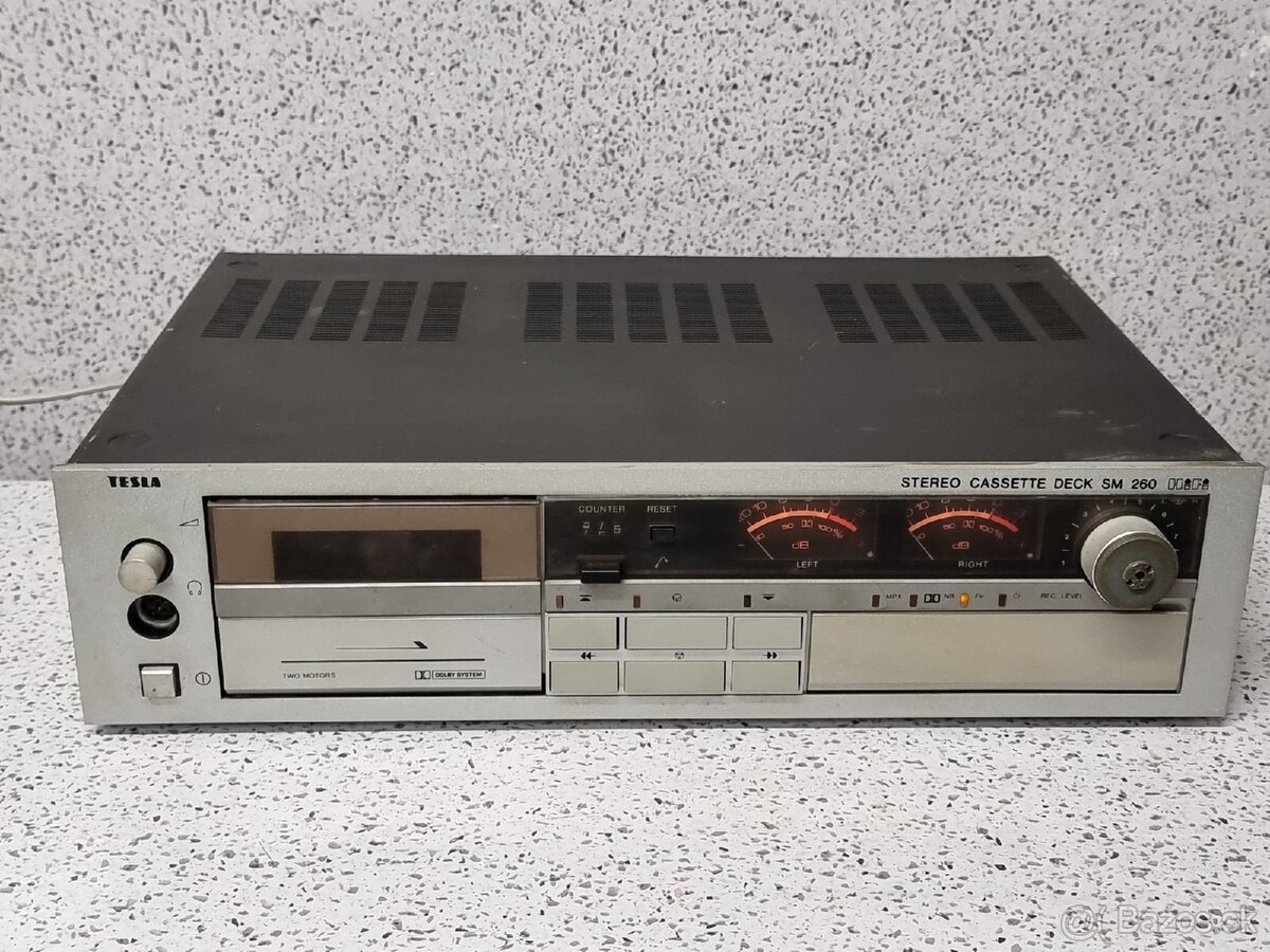 Magnetofon Tesla SM260 》Hi-Fi STEREO kazetový přehrávač