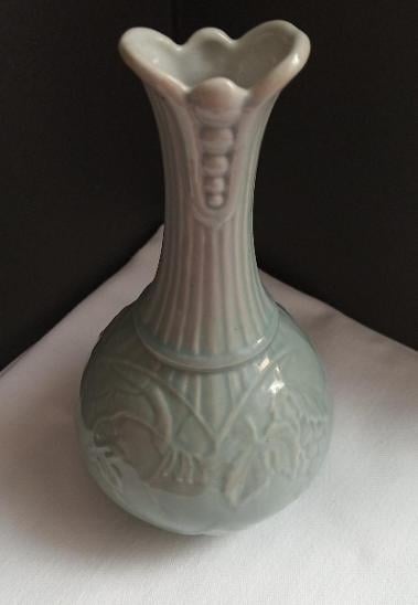 zelená váza, značeno DPRK (Severná Korea
zelená vá