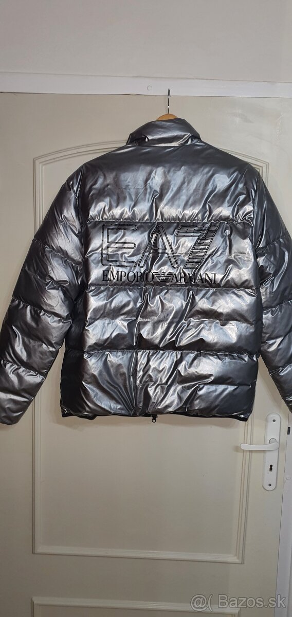 Armani bunda strieborna leskka veľkosť L