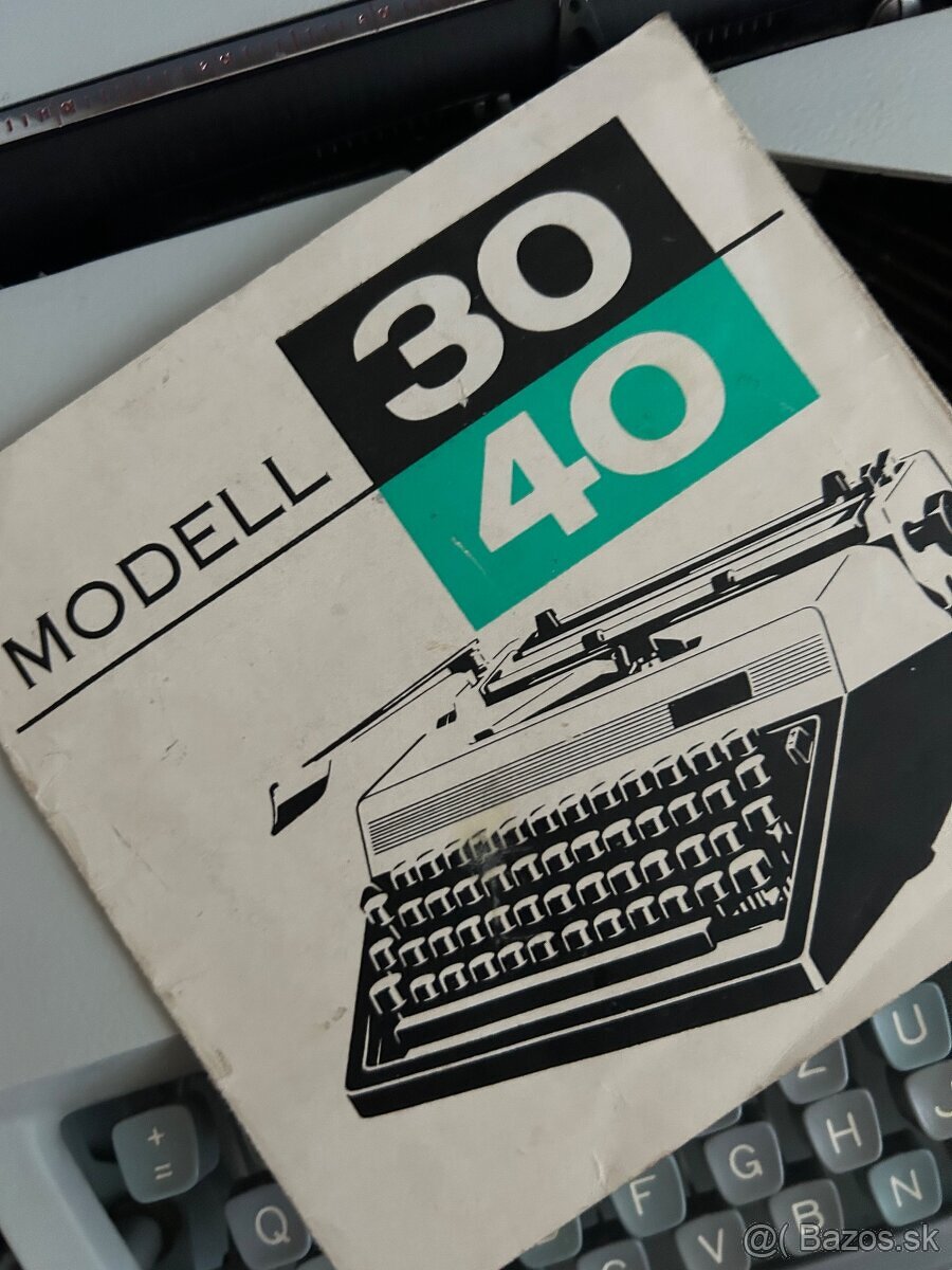 Prenosny pisci stroj CONSUL model30/