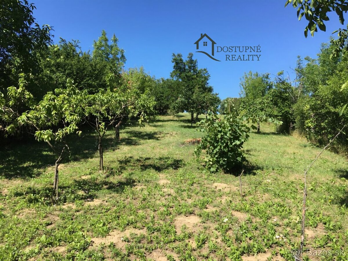 Na predaj Chalupa s veľkým pozemkom-Sasinkovo len 10km od HC