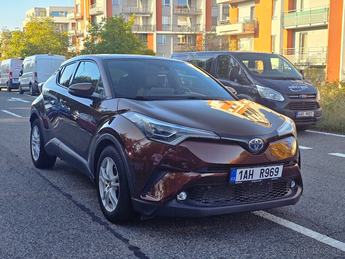 Toyota C-HR hybrid