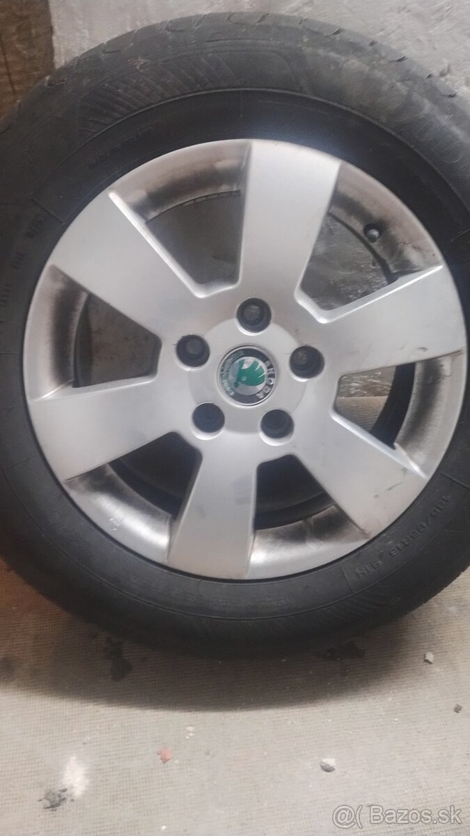 Elektrony letne pneu