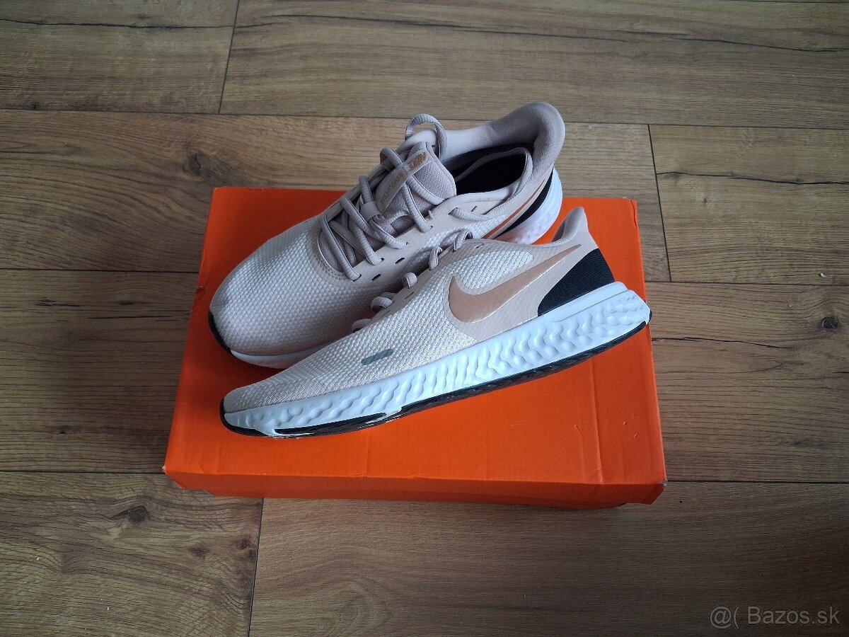 Tenisky Nike