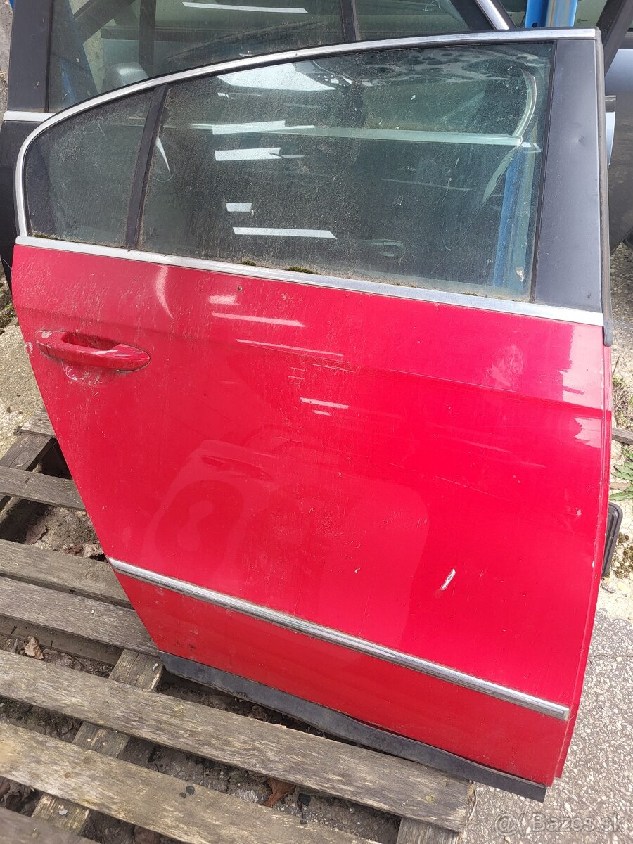 Volkswagen passat b6 dvere zadne prave sedan