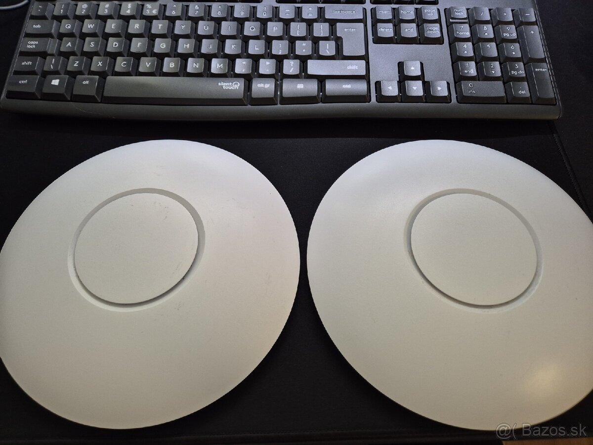 2x Unifi AP AC PRO