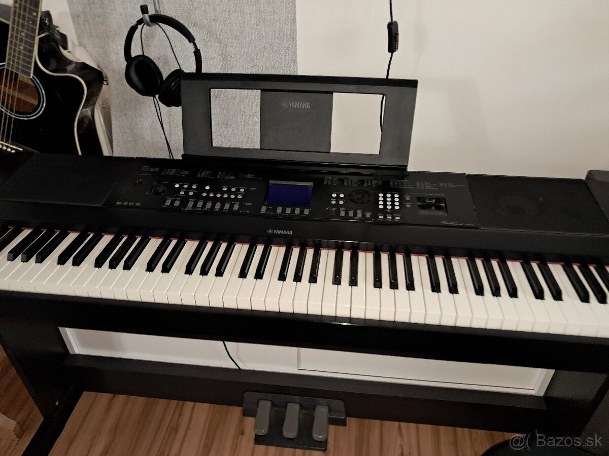 Yamaha DGX 650