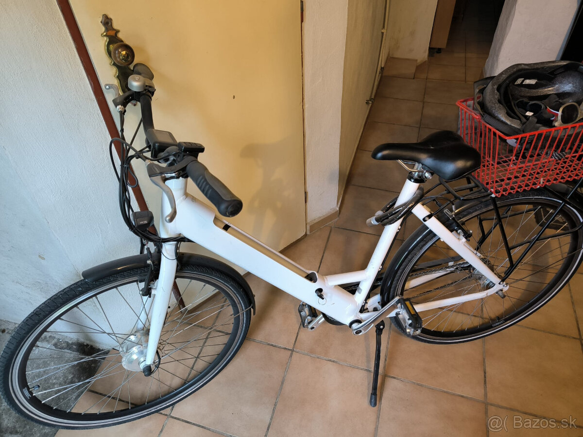 Cestný elektrobicykel