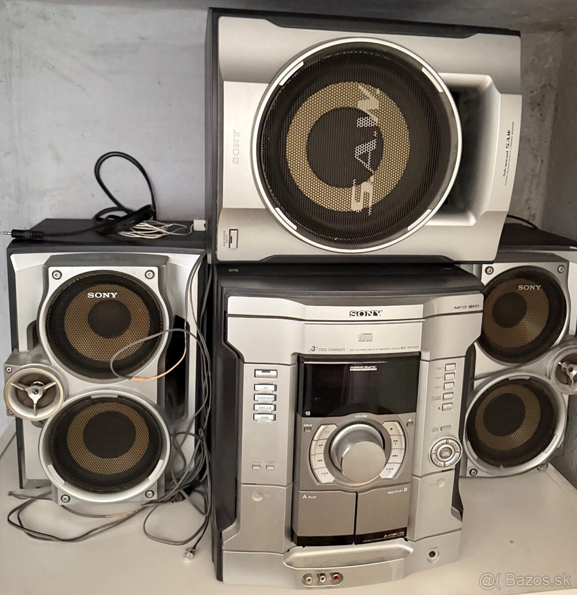 Predám hifi vežu SONY s 3 reproduktormi