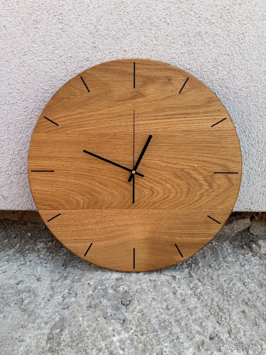 Dubové hodiny 50cm