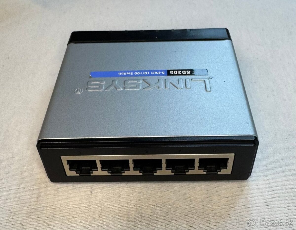 SWITCH Linksys SD205