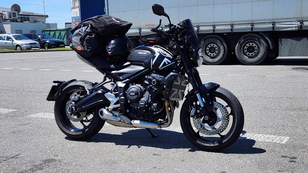 Triumph Trident 660