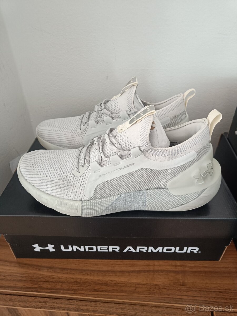Under Armour Phantom