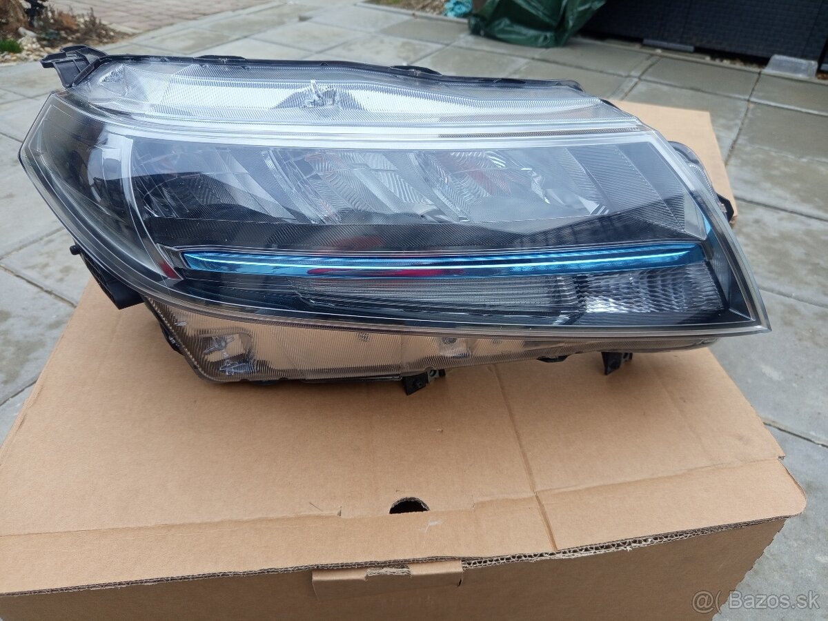 Predné svetlo Suzuki Vitara