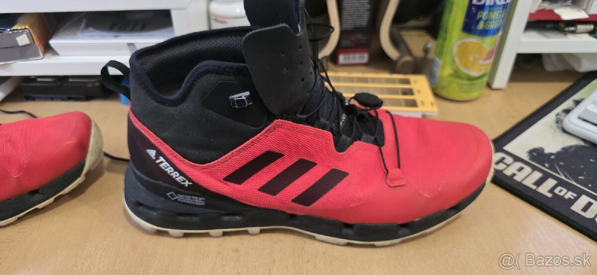 Adidas terrex fast mid gtx surround