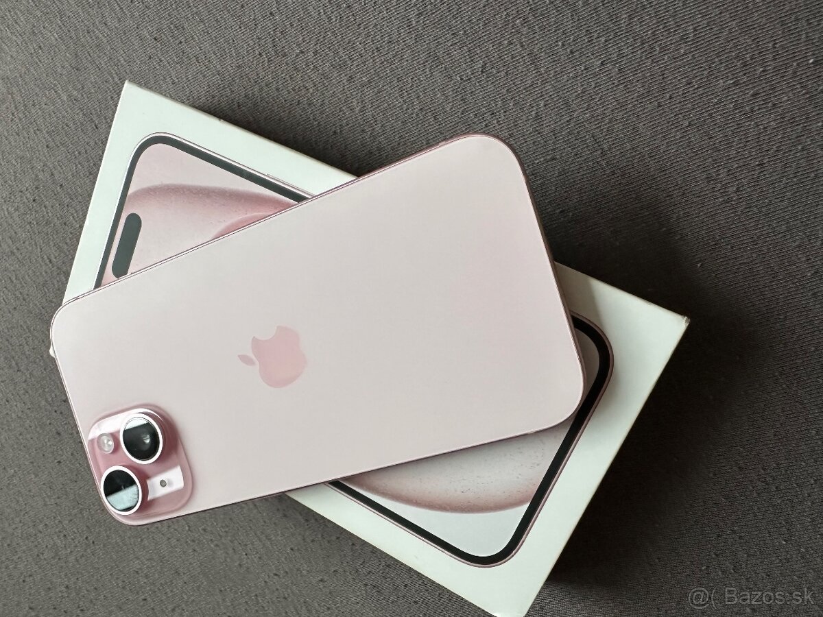 iPhone 15 pink