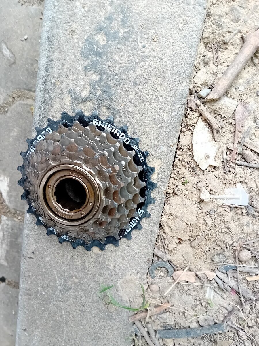 Predam na bicykel zadne ozubené 8 kolieskové