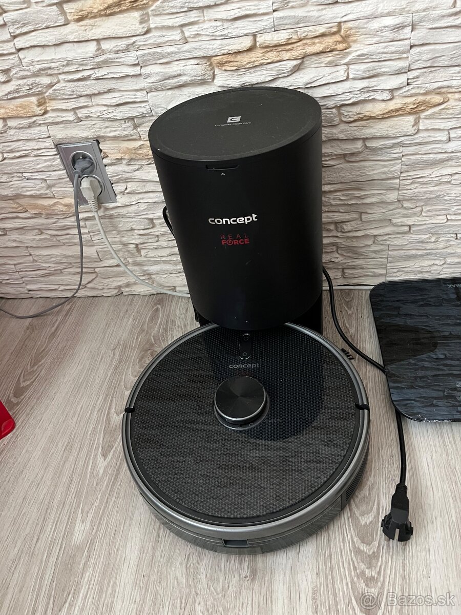 Robotický vysávač