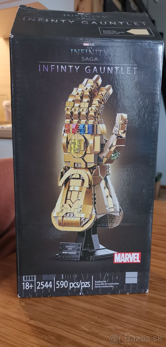 Marvel rukavica nekonečna