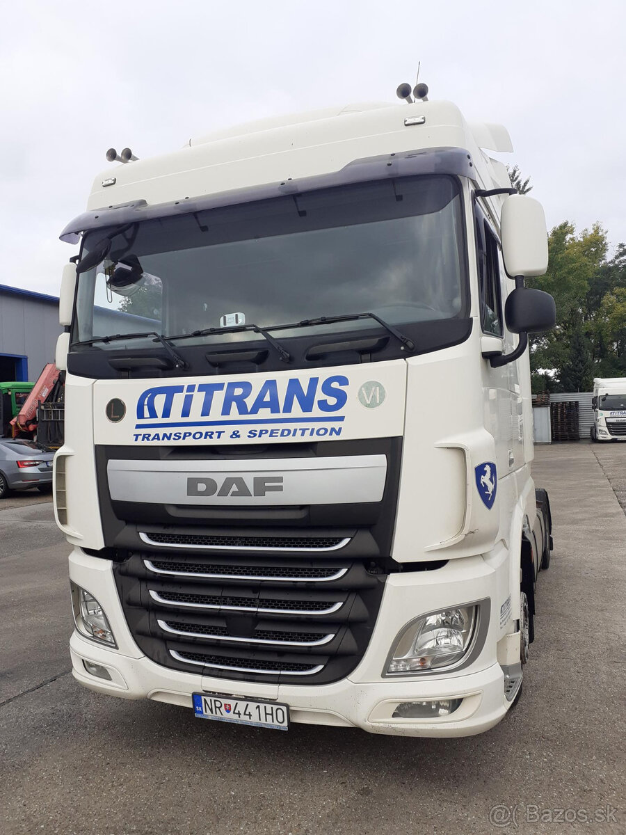 DAF XF Low Deck Mega