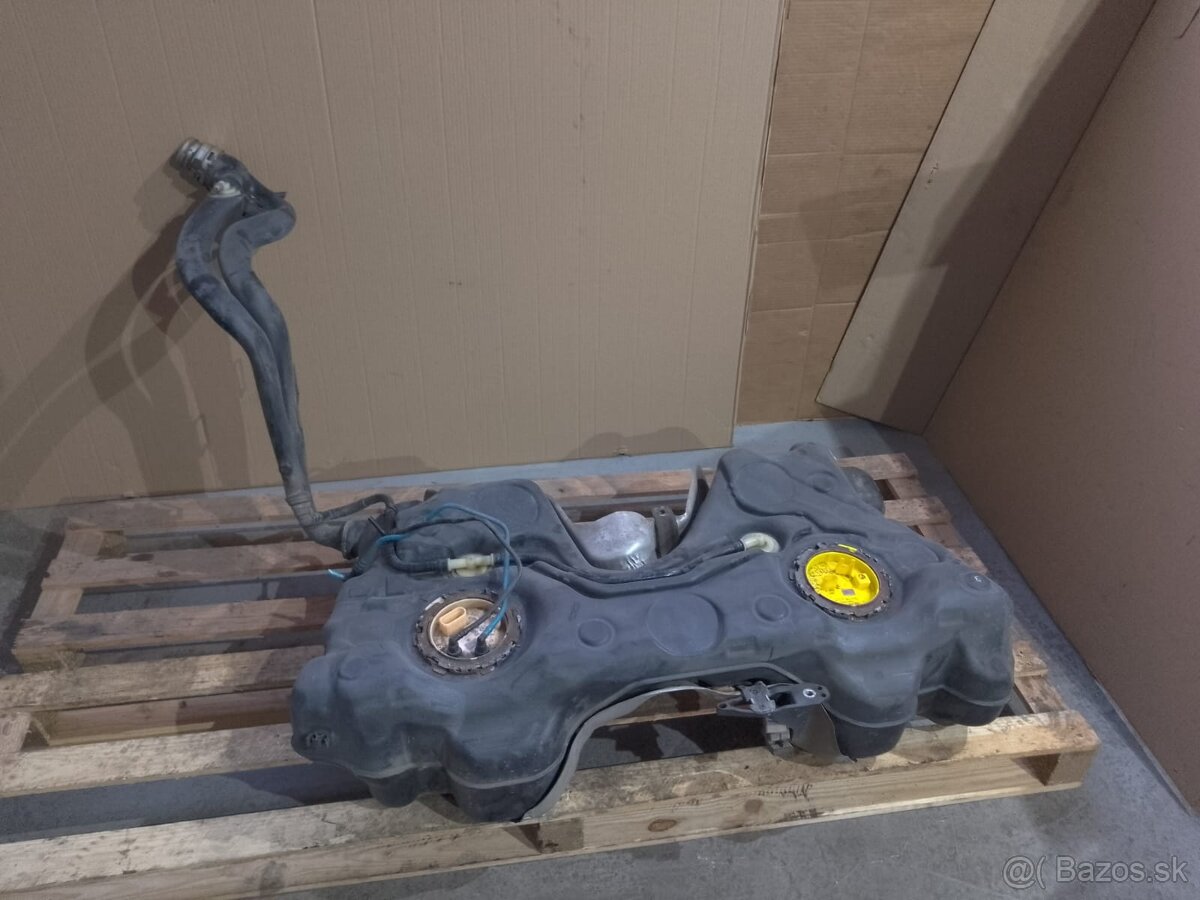 nádrž, čerpadlo, plavák Superb 2 diesel