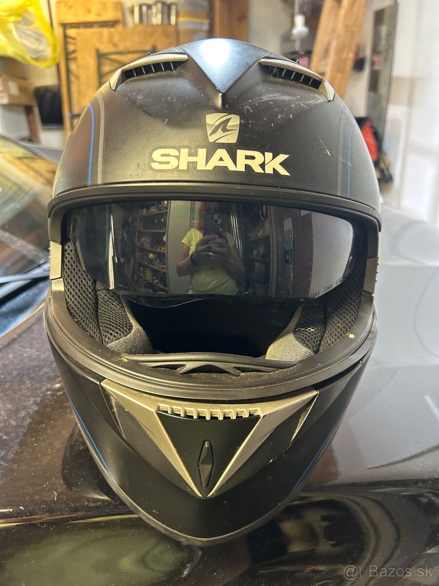 Helma Shark