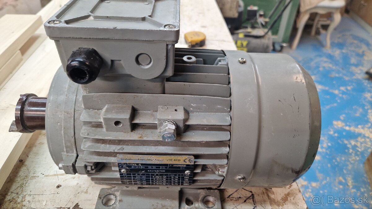 Motor