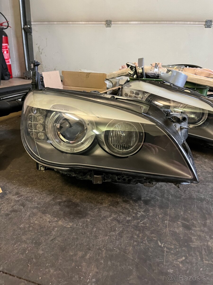 Predné a zadné svetlá BMW