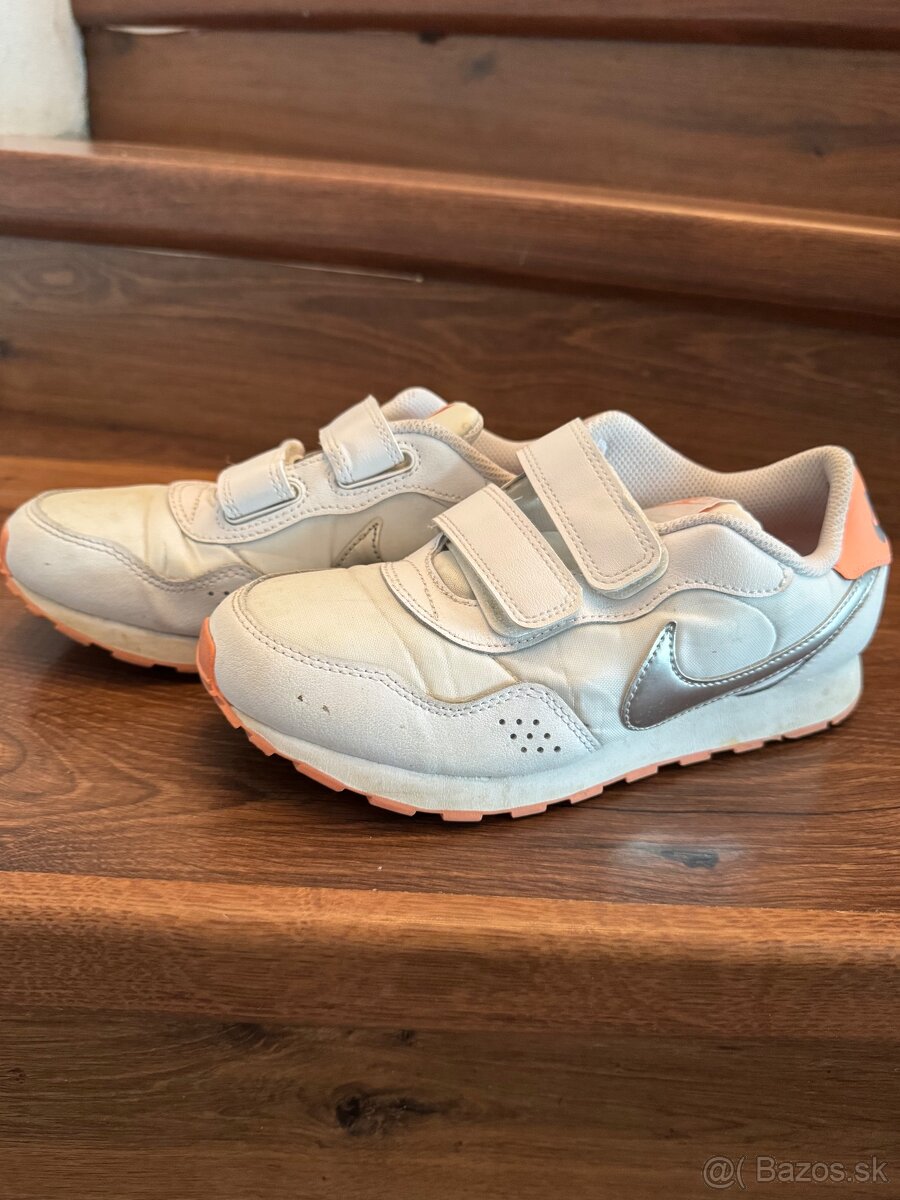 Tenisky Nike