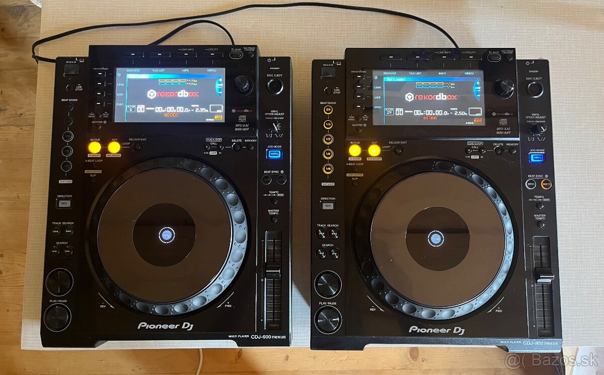2x Pioneer DJ CDJ 900NXS Nexus