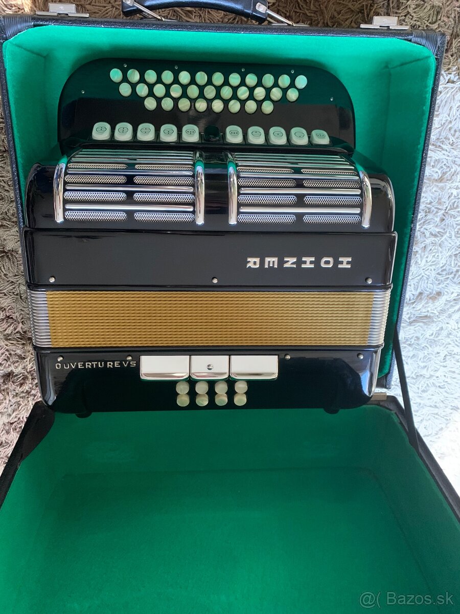 Hohner Ouverture VS s Cagnoni hláskami.