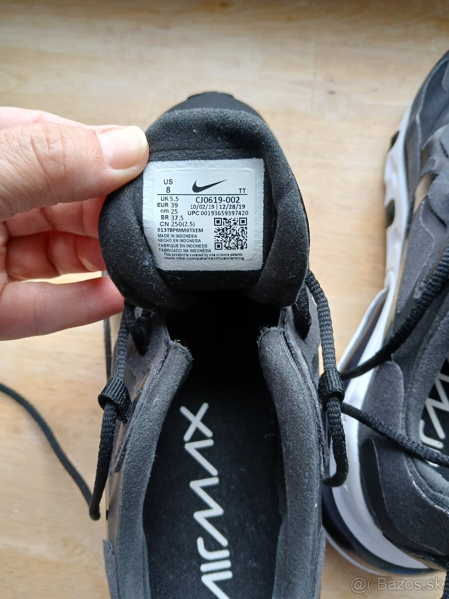 Nike v.39