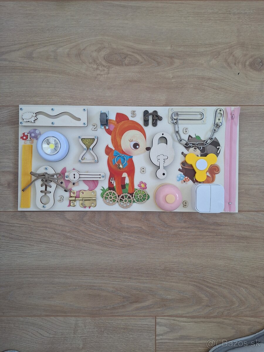Activity board Srnka
