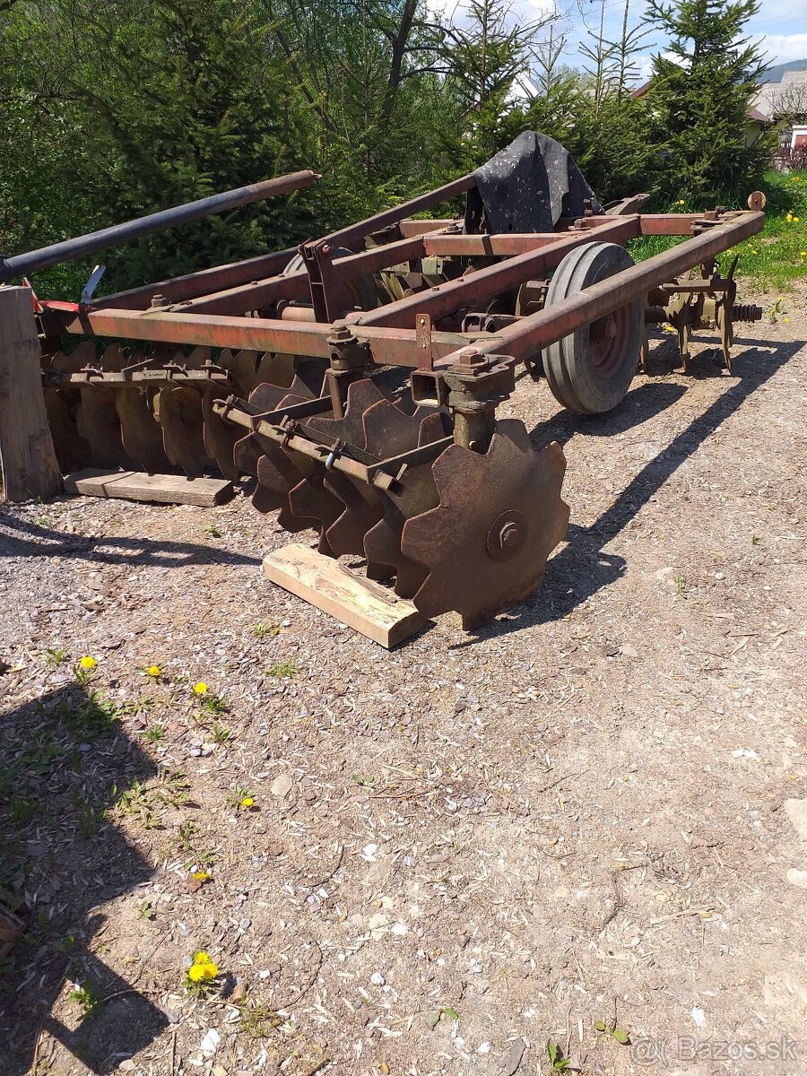 Predám disky za traktor