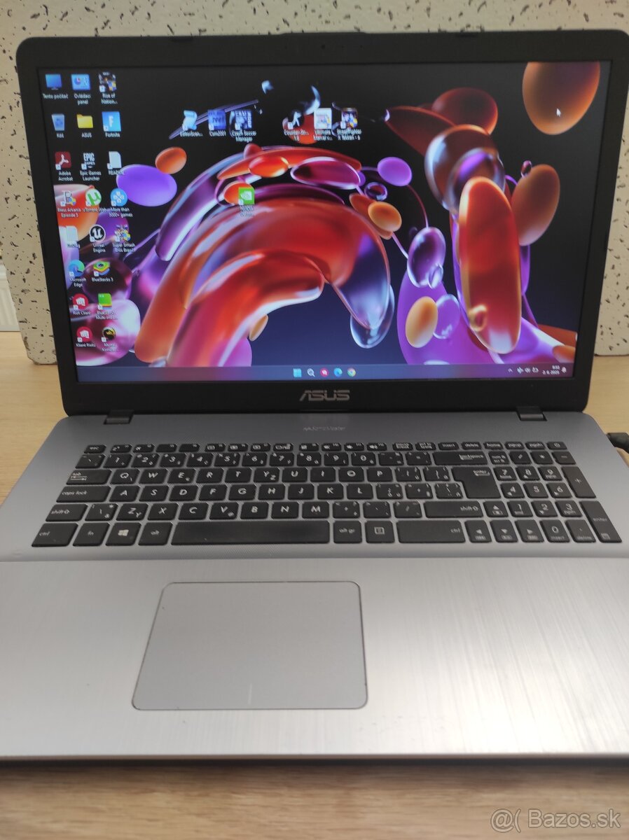 Asus vivobook 17