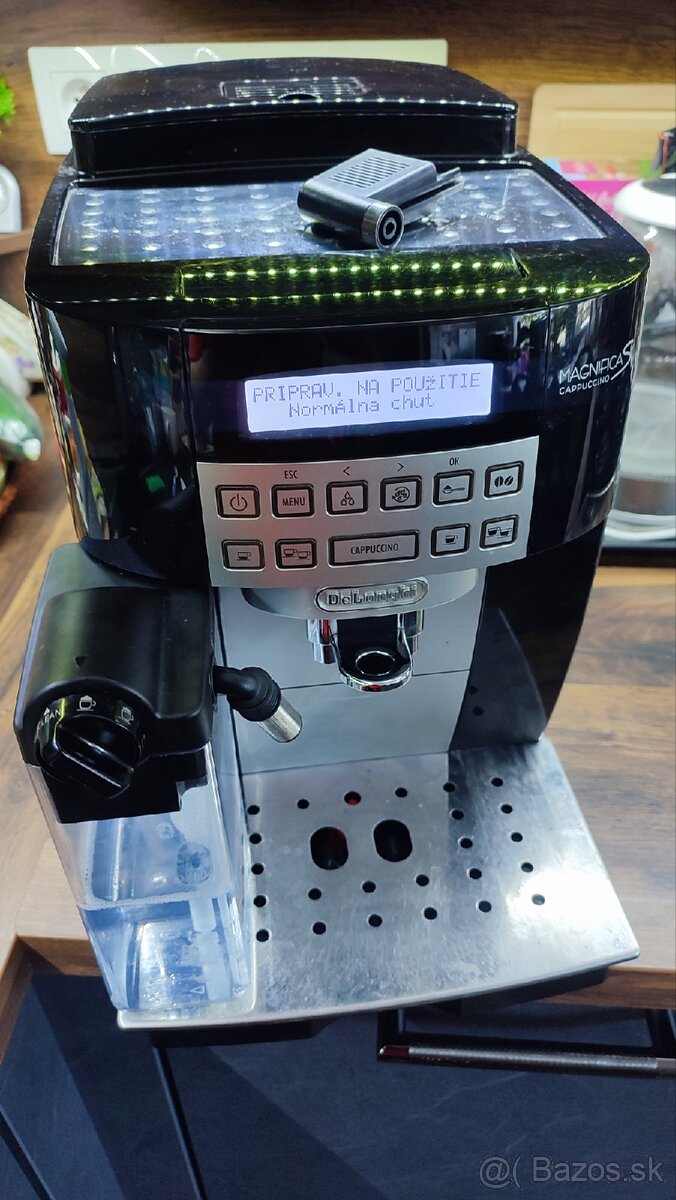 Delonghi magnifica S