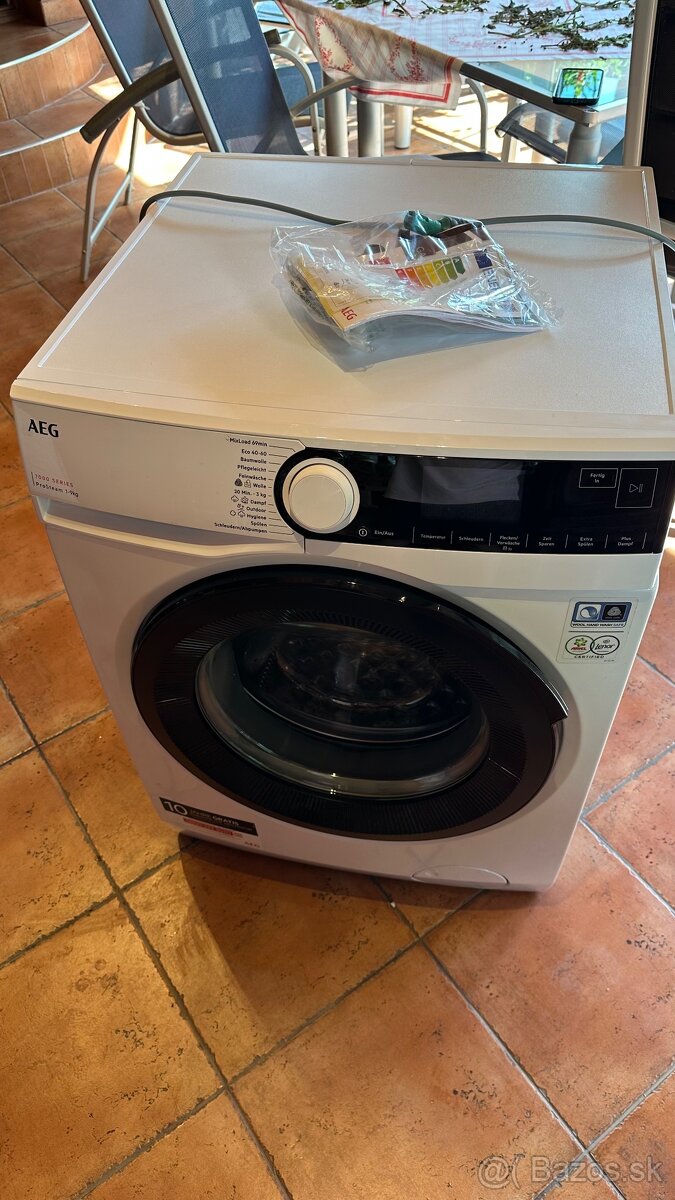 Práčka AEG LR7A70690 Série 7000 s ProSteam® a ProSense® Tech