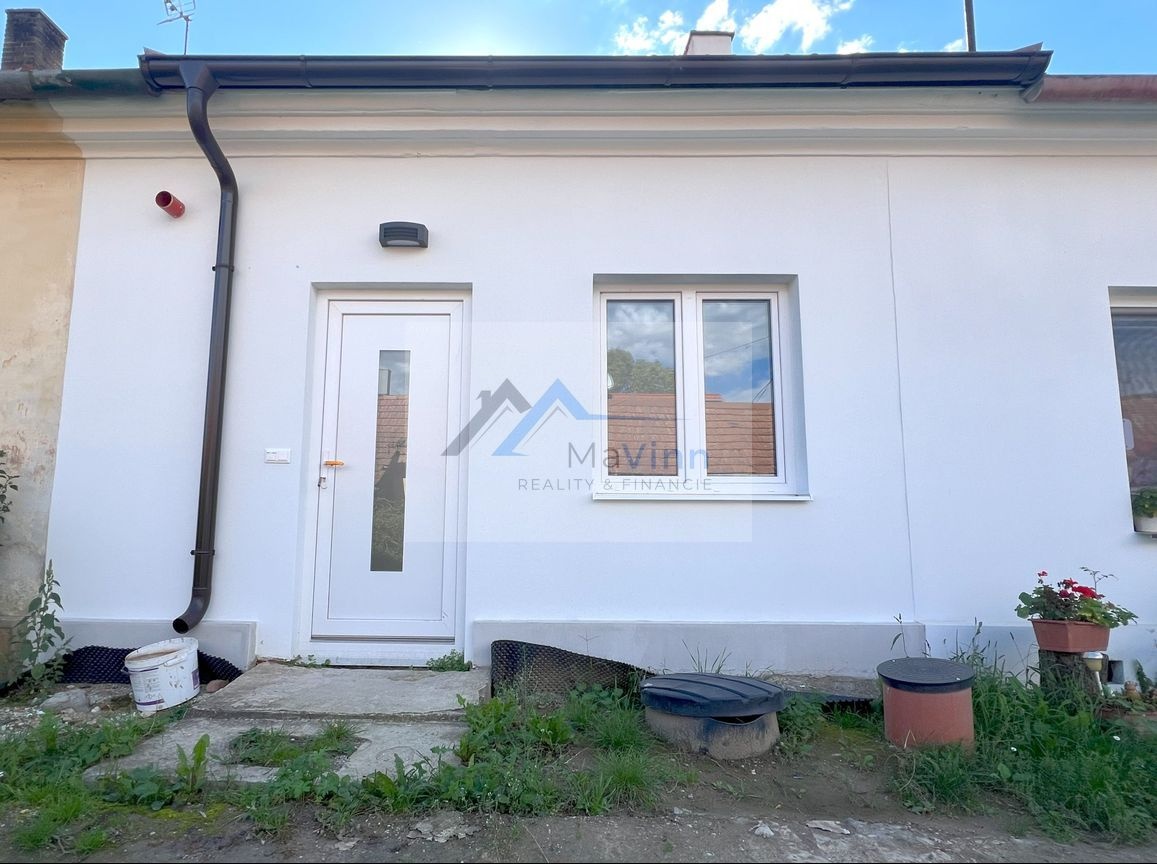 PREDAJ 2 izb DOM s pozem. 150m2 Veľké Uherce