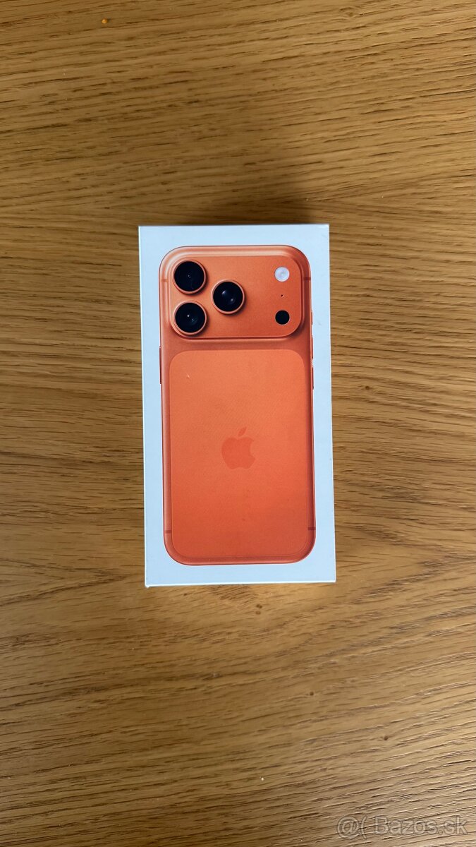 iPhone 17 Pro 256GB Cosmic Orange