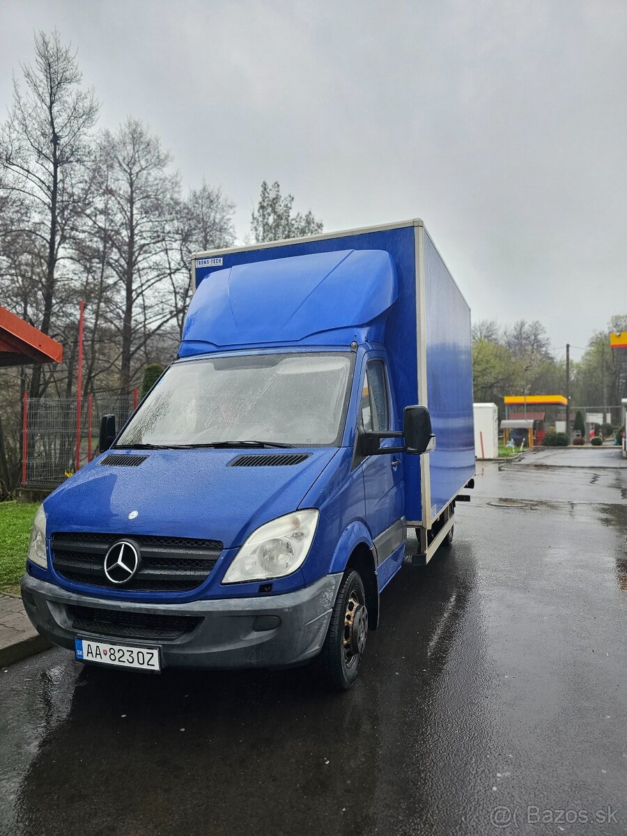 Mercedes Benz-Sprinter