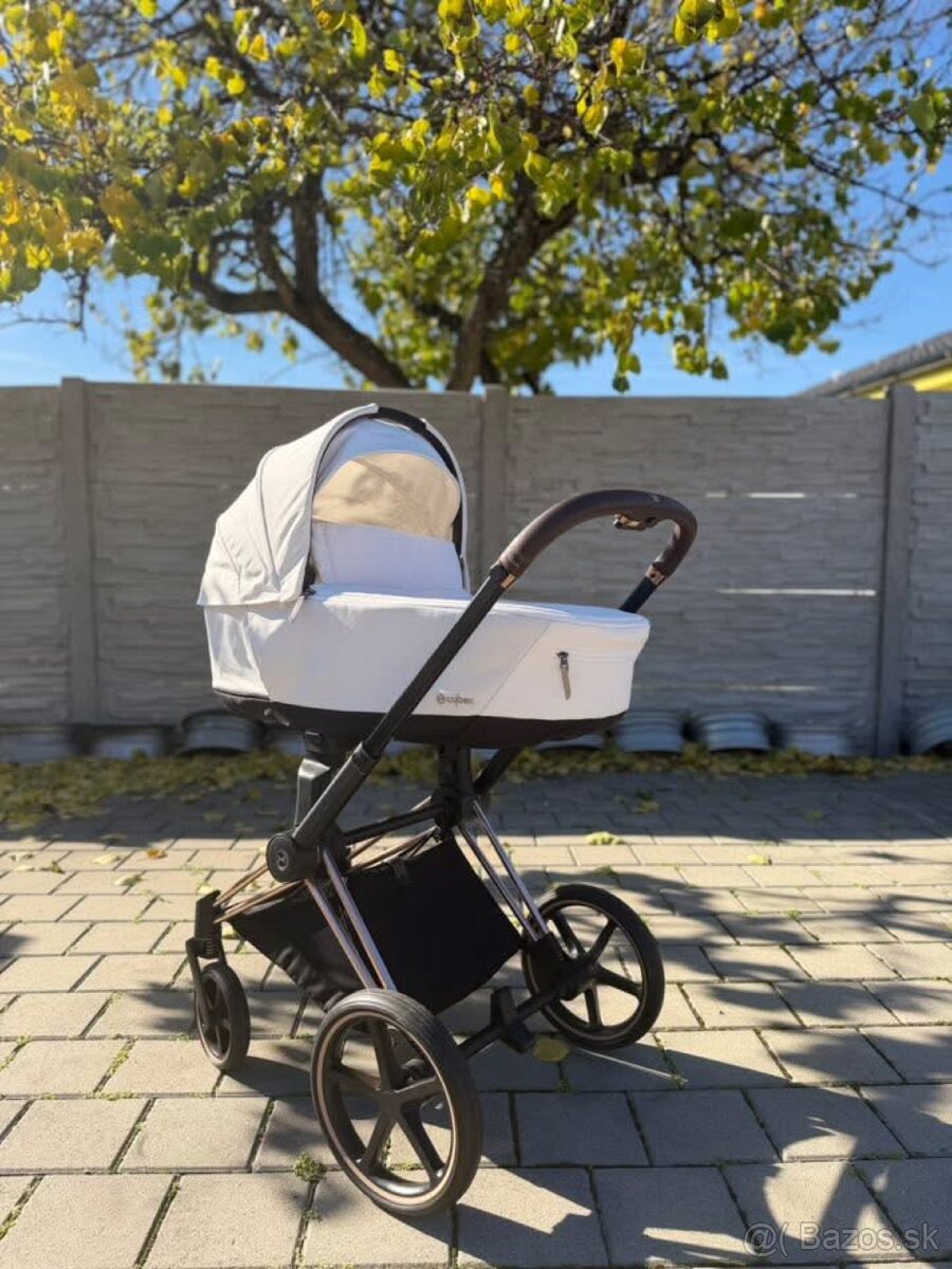 Cybex priam OFF white