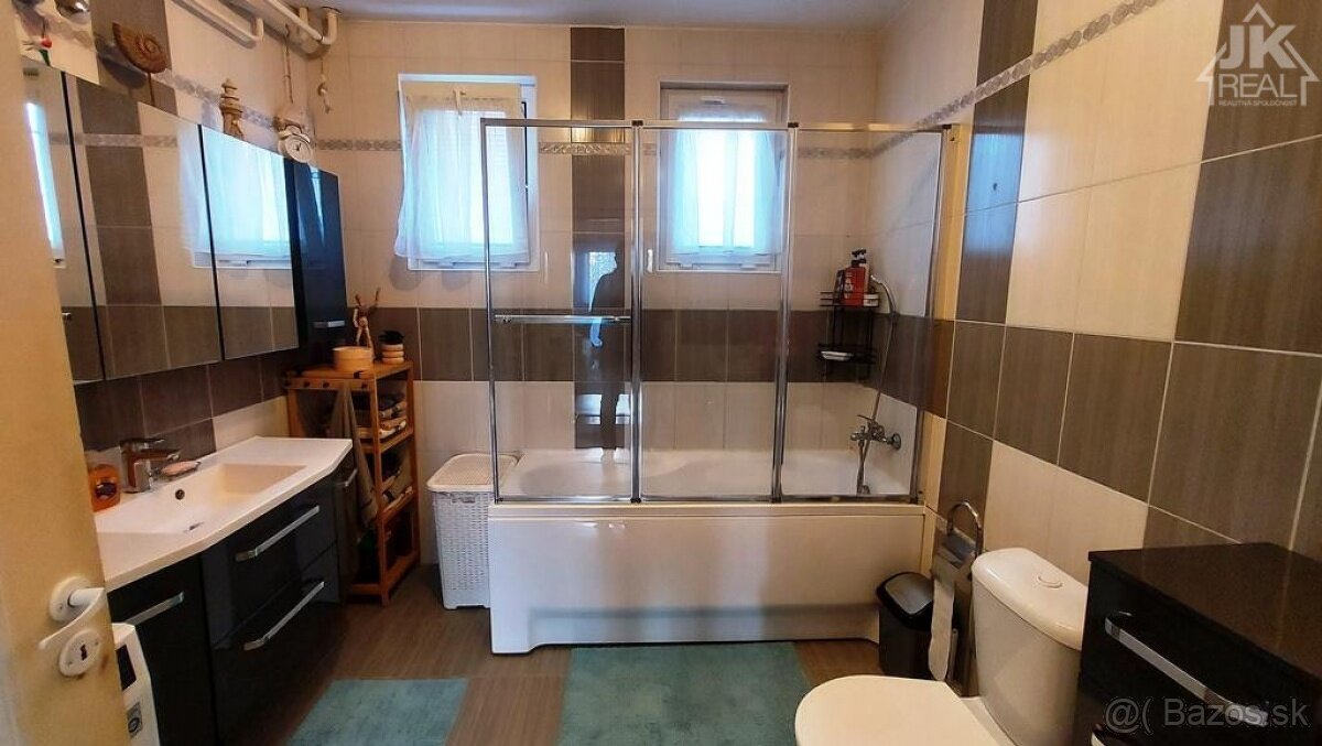 Priestranný 2-izbový byt s terasou, sídlisko Sekčov v Prešov