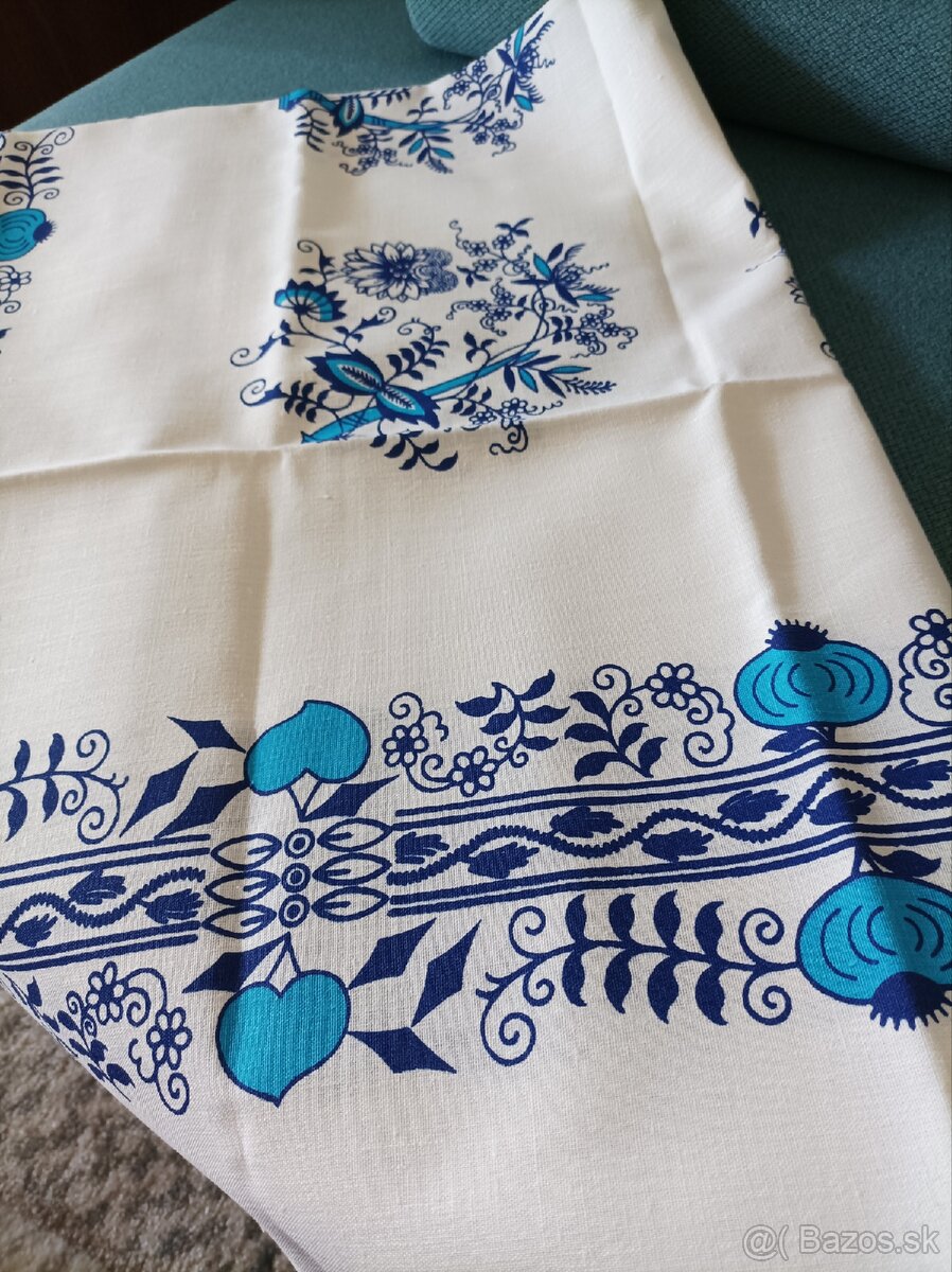 Predám nový obrus cibuliak