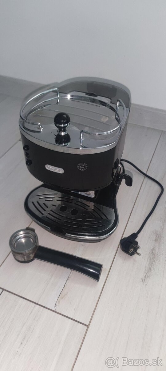 Predam pakovy kavovar Delonghi ECO311 bk