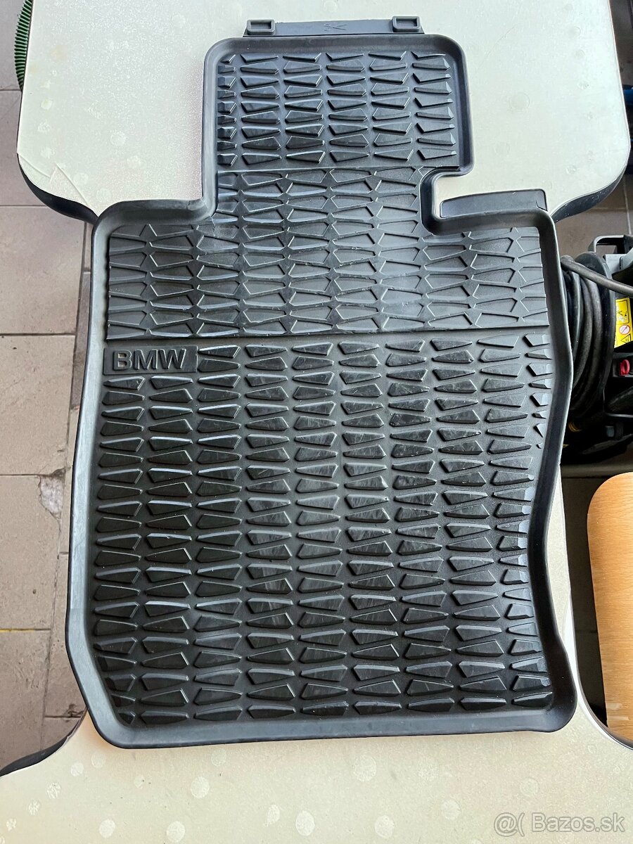 OEM GUMENÉ ROHOŽE, KOBERCE BMW X1 E84